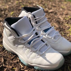 Air Jordan 11 retro ‘Legend Blues’ sz 13 MENS